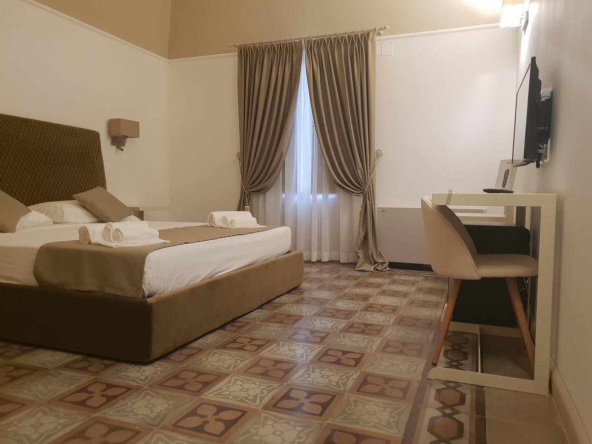 מוטולה Villa Natia מראה חיצוני תמונה